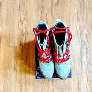 Sorel Gray Red lace - up Boots US - 8.5
